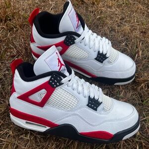 CLEAN Air Jordan 4 size 10 Red Cement Mens Basketball shoes